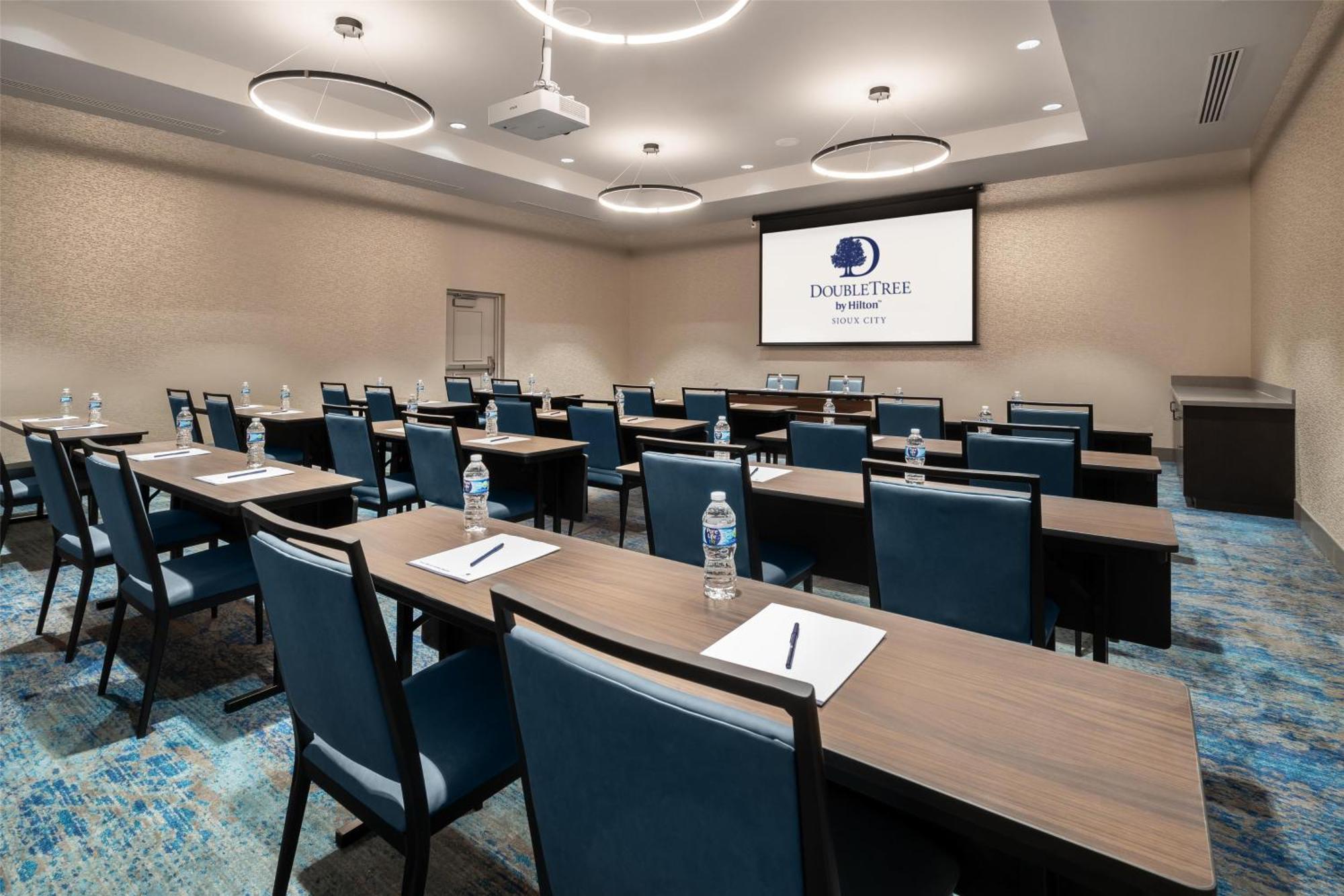 Doubletree By Hilton Sioux 3*